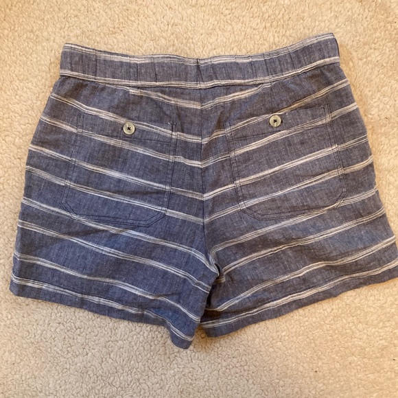 Liz Claiborne Linen Blend Striped Shorts - Picture 2 of 4